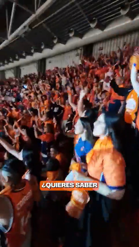 🧡🥹 𝙁𝙖𝙣 𝙄𝙣𝙨𝙞𝙙𝙚𝙧 ¿Quieres saber cómo se vive un viaje inolvidable, desde dentro? A ver qué te parece este formatín... Más 2️⃣3️⃣0️⃣ taronjas pudieron ver en directo el título de la #LFEndesa. ¡Así lo vivieron!