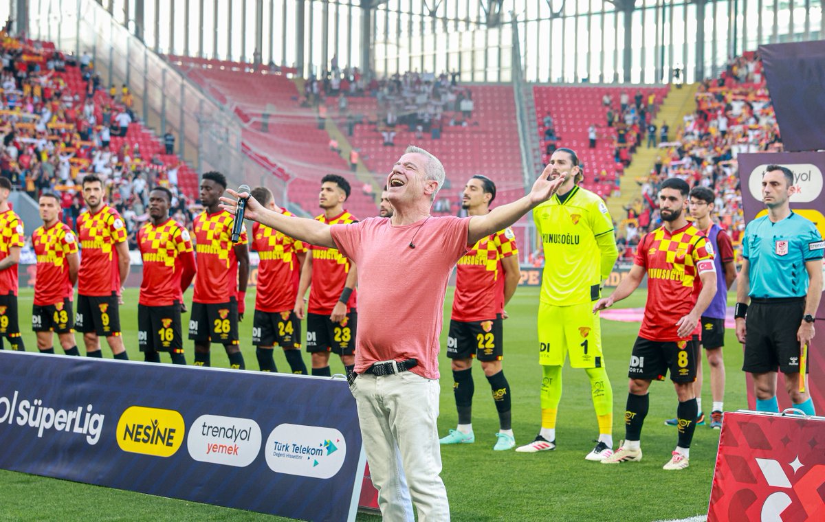 🎶Fırtınam, felaketim, hasretim...💛❤ Göztepe’mizin 100. yılına yürüdüğümüz bu anlamlı dönemde, kulübümüzle ve taraftarımızla özdeşleşen Med Cezir’i, değerli sanatçımız Levent Yüksel ile birlikte coşkuyla söyledik! Tutkunuzla, inancınızla, her zaman yanımızda olduğunuz için sonsuz teşekkürler. Biz büyük bir aileyiz! #Göztepe #GözGöze100Sene
