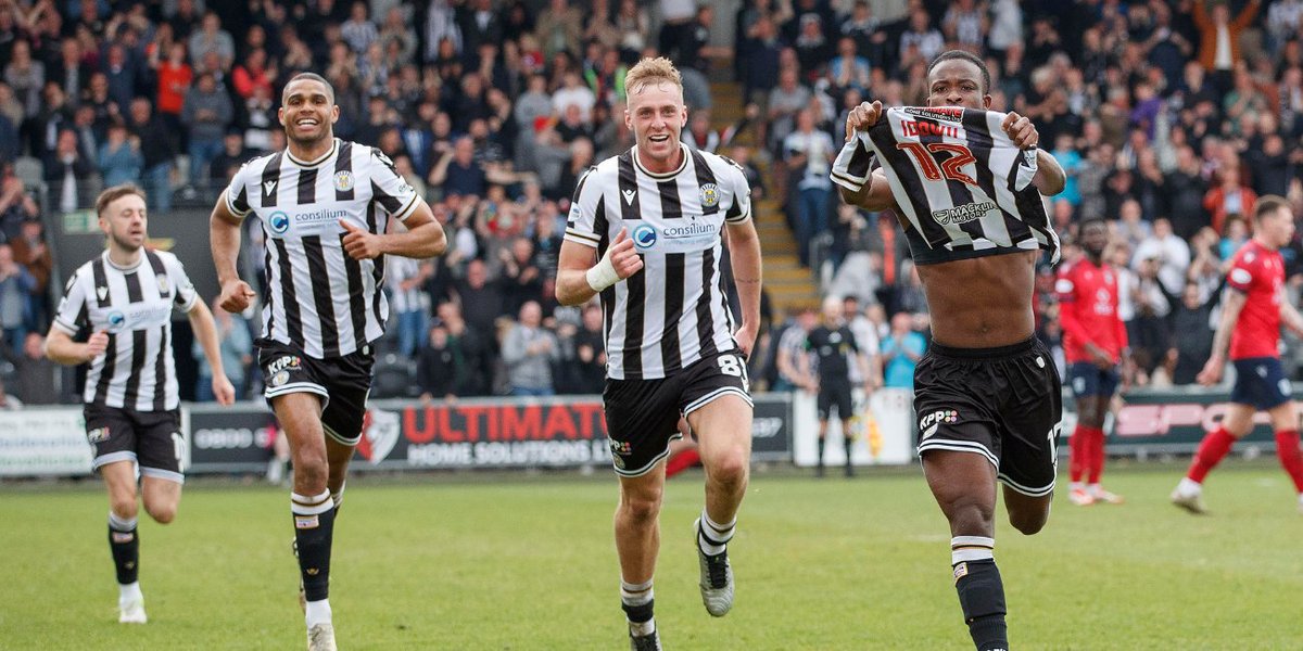 Stephen Robinson's Silky Soccer Saints 😮‍💨 2⃣ more to go, let's keep pushing 👊