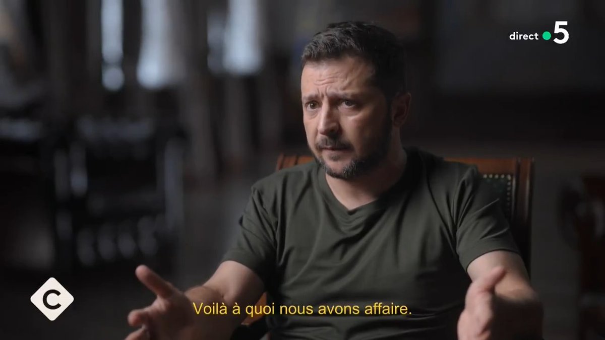 Boutcha : l'insoutenable tournant pour Zelensky. "Il dit : 'Je n'ai jamais vu autant de victimes avec les mains liées.' C'est une prise de conscience universelle. Pour les médias russes, cela n'existe pas. Ils parlent d'une mise en scène." Ariane Chemin dans #CàVous