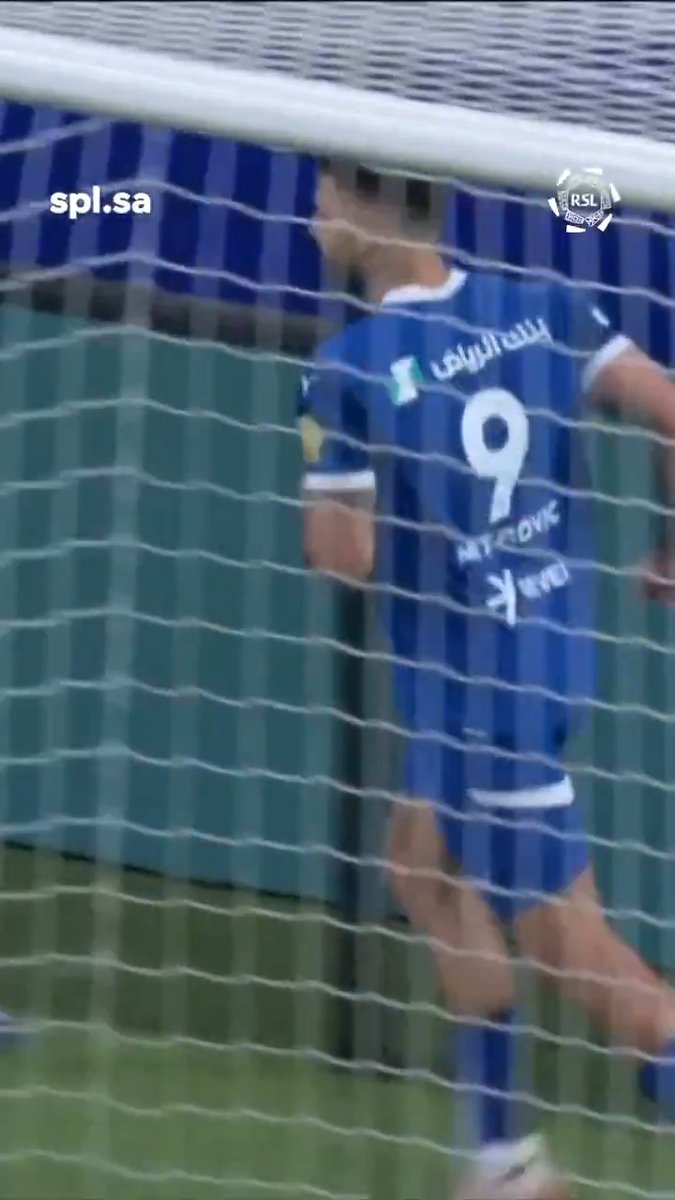 سالم الدوسري يضعها على قدم ميتروفيتش 🎁 الصربي لم يحتج سوى لمسة واحدة لتسجيل الهدف ⚽️🇷🇸 #دوري_روشن_السعودي | #الهلال_العروبة | #مدينتك_ناديك