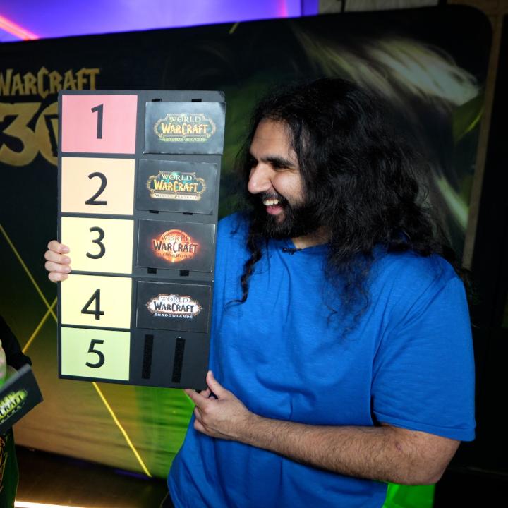 Blind rankings with Esfand @ GamesCom at the 30th Anniversary World Tour!