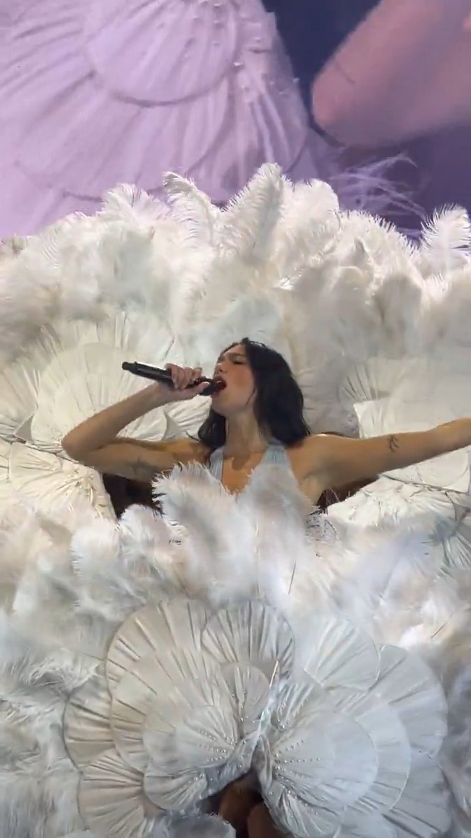 Dua Lipa performing "End Of An Era" last night in Madrid during her Radical Optimism World Tour
