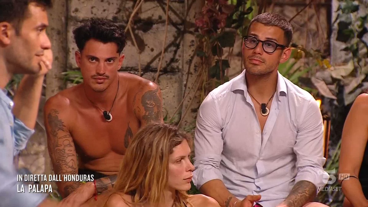 Pierpaolo interrompe Veronica: Antonella non trattiene le lacrime. "Non ho elaborato la m0rt3 di mio papà, sono esaurita" ❤️‍🩹 #Isola