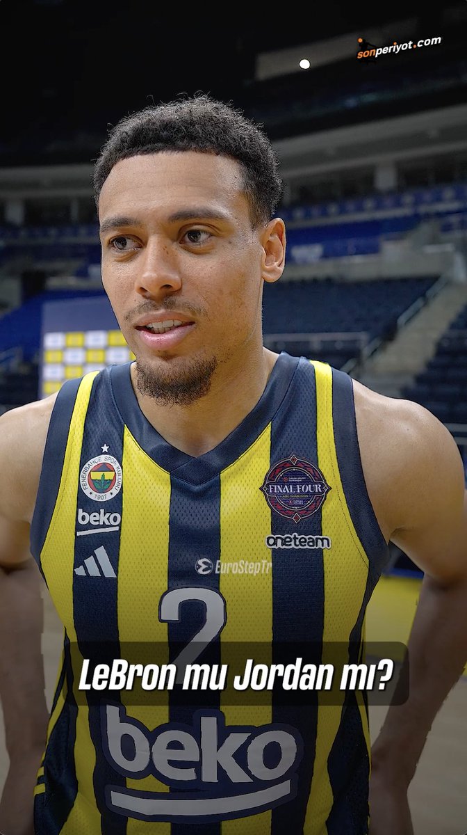 Bugünkü Fenerbahçe Beko 2025 Euroleague Final Four medya gününde Wade Baldin’e sorularımızı sorduk. 🎤 “LeBron mu Jordan mı” sorusunu 1 saniye bile düşünmedi. 👑
