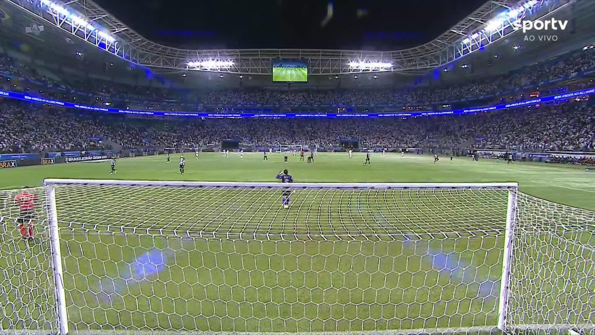 Torcedores do Santos lotaram o Allianz Parque para o jogo contra o Ceará. 🎥 sportv | ge