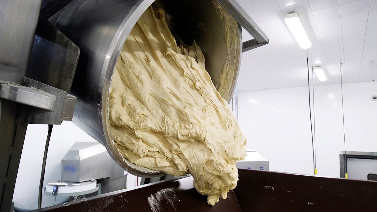 How Domino's keeps growing its pizza empire