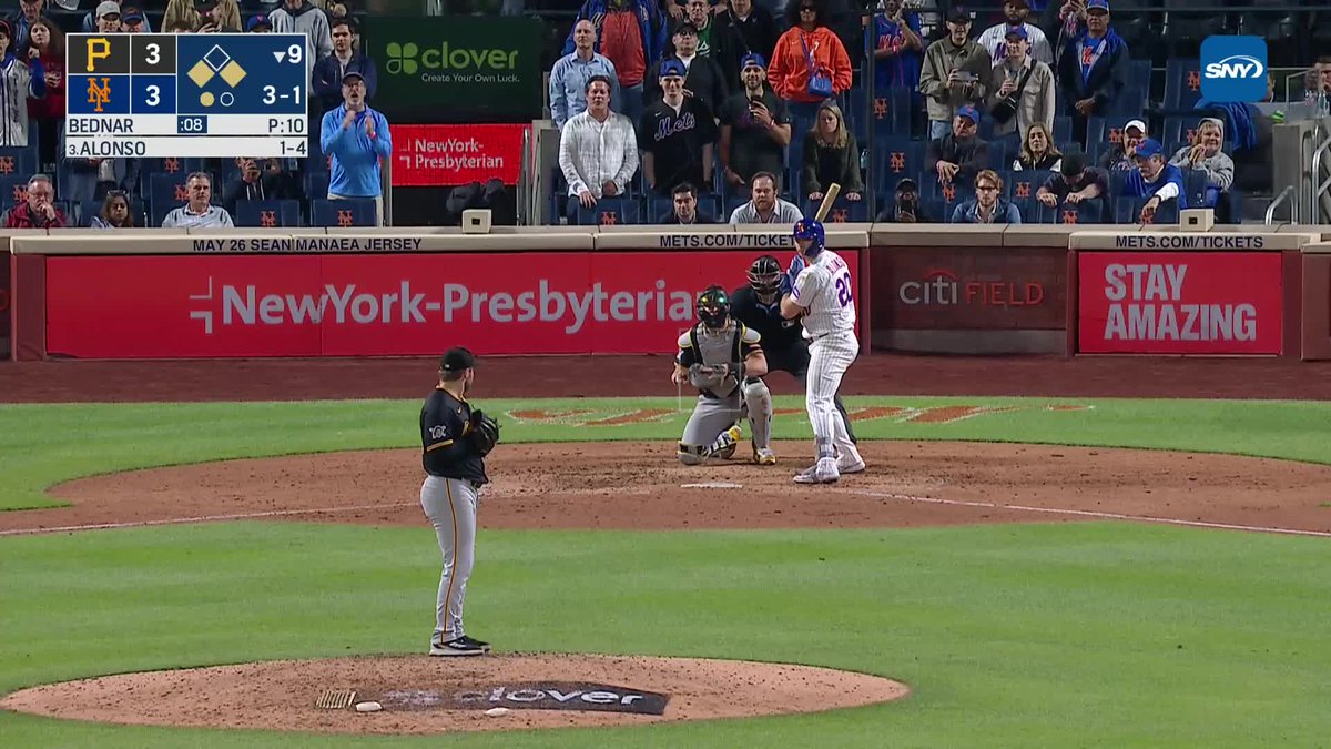PETE ALONSO WALKS IT OFF WITH A SACRIFICE FLY!