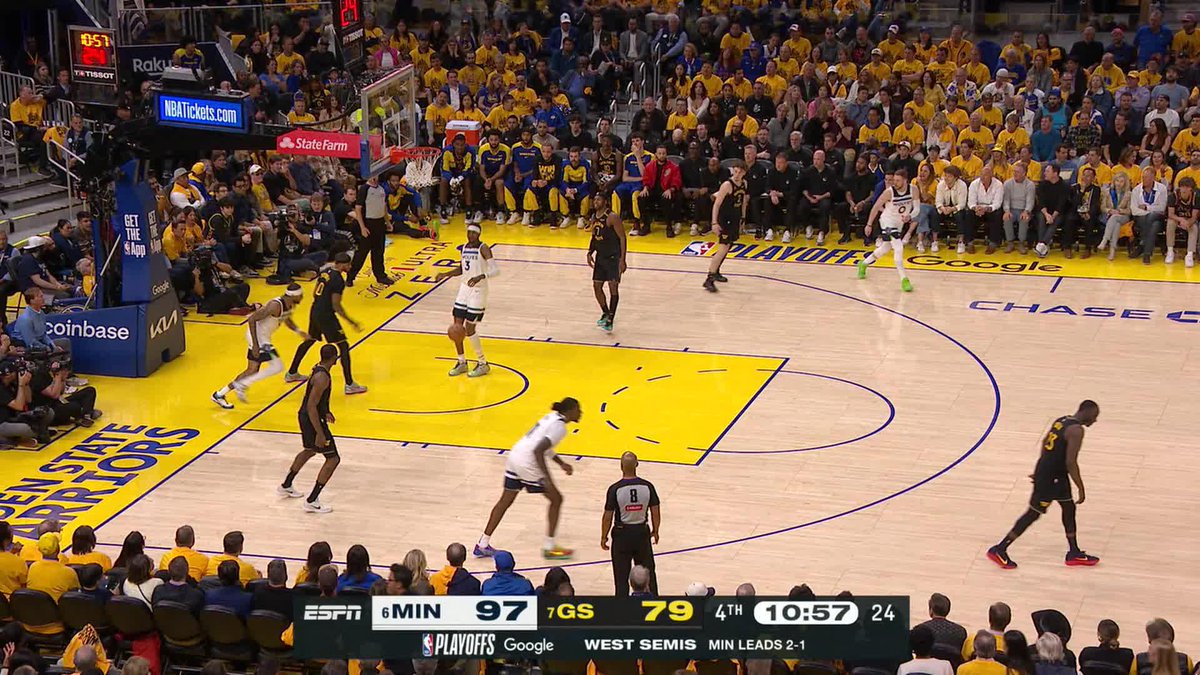 11 PTS and he hasn't missed. 5-5 FG for NAW.