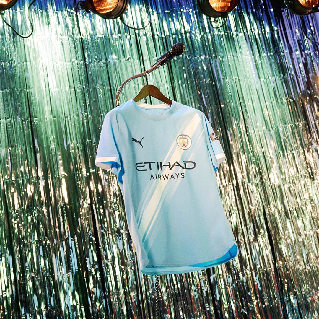 Bring the sash home 🎽🏠 Introducing the 25/26 Man City x PUMA Football Home Kit. Out now.