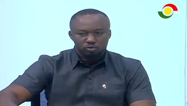 "Forex bureaus should be changed into chop bars if it is a crime to possess dollars in Ghana." – Maleek Basintale speaks on the public uproar following the viral video showing the Gold Board CEO handing cash to Nana Agradaa. #TV3NewDay