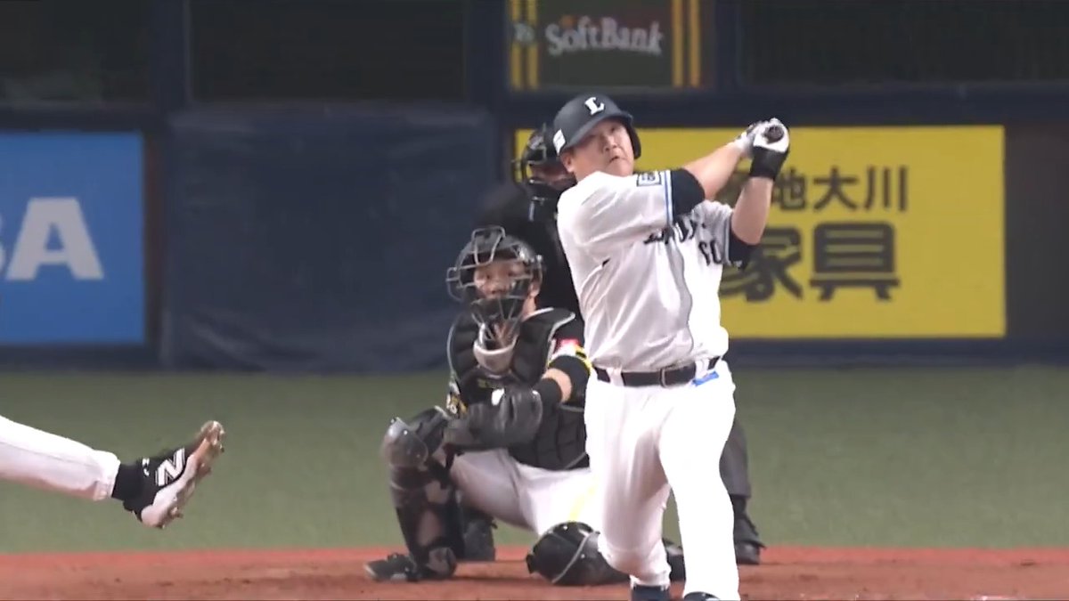 埼玉西武 #中村剛也 選手が今季第３号ソロホームランを放ち、反撃の狼煙を上げる‼️🔥 #seibulions 👇ライブ配信はこちら