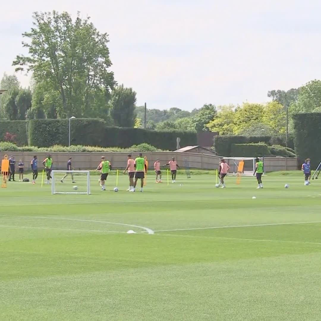 Reece James and Christopher Nkunku are absent today from training for Chelsea at Cobham 🚨