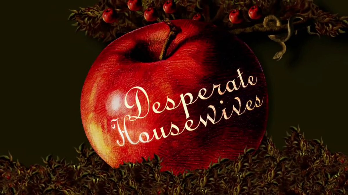 It's been 13 years since the series finale of #DesperateHousewives, and Wisteria Lane still feels like home. 🏡❤️