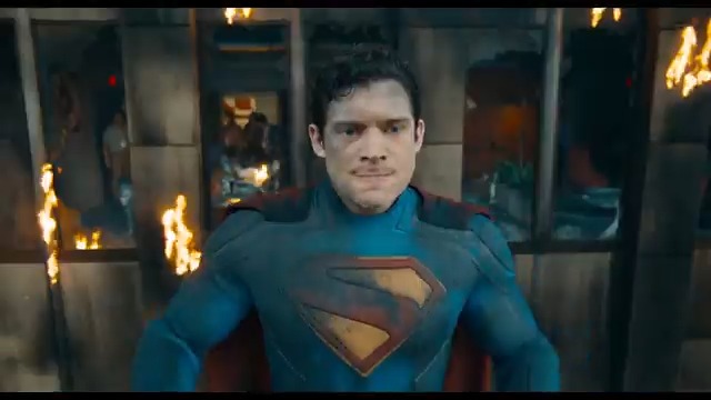 ◢◤◢◤◢◤◢◤◢◤◢◤◢◤ 映画『#スーパーマン 』 𝐓𝐑𝐀𝐈𝐋𝐄𝐑 𝐓𝐎𝐌𝐎𝐑𝐑𝐎𝐖 ◢◤◢◤◢◤◢◤◢◤◢◤◢◤ 🔥#この夏はスーパーマン🔥 全てのヒーローにして原点にして、頂点！ みんなの《希望の象徴》が スクリーンにやってくる☄️ 𝟕.𝟏𝟏(金)日米同時公開🎬