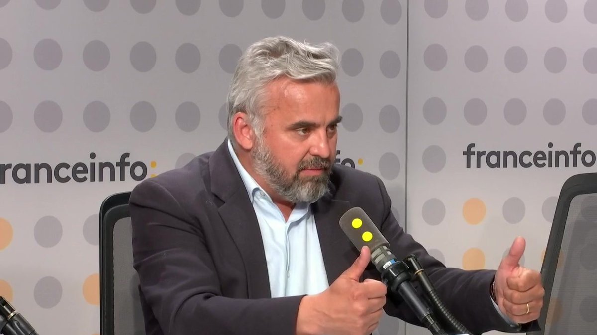 🔴 Propos tenus dans "La Meute" ➡️ "Les insoumis sont très sensibles aux discriminations, mais ils ne voient pas que dans ce pays, les juifs de France sont très inquiets. L’antisémitisme existe, il n’est pas résiduel. Il faut être en empathie avec ça", détaille Alexis Corbière