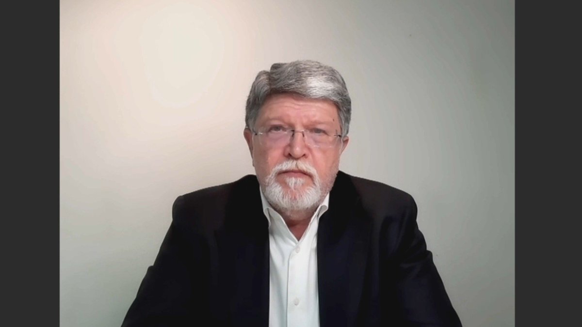 Odlazak Aleksandra Vučića u Moskvu je događaj koji sada nije smeo da se dogodi, jer politika proširenja Evropske unije ima smisla, postoje zemlje koje napreduju ka EU, ali Srbija, nažalost, nije jedna od njih, smatra Tonino Picula, izvestilac Evropskog parlamenta #NewsNight