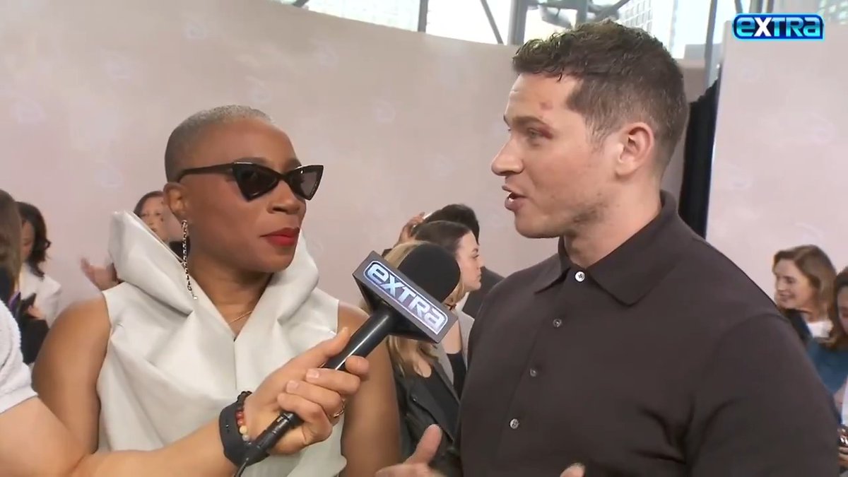 #911onABC: Oliver Stark says Peter Krause's Bobby Nash is "deeply missed," and Aisha Hinds says his spirit is still felt. ❤️🩹 Tommy DiDario