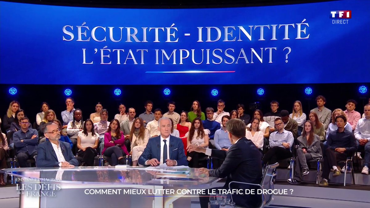 🇫🇷 FLASH | "Il faut taper au porte-monnaie des consommateurs" de drogue, affirme Emmanuel Macron : "s'il n'y a pas de consommateur, il n'y a pas de trafiquant".