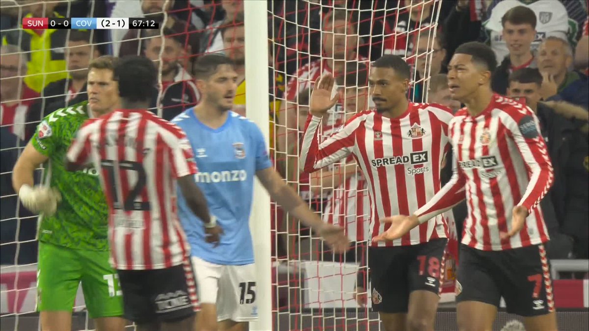 "He's FUMING." 😡 Ben Wilson and Jobe Bellingham clash on the pitch!