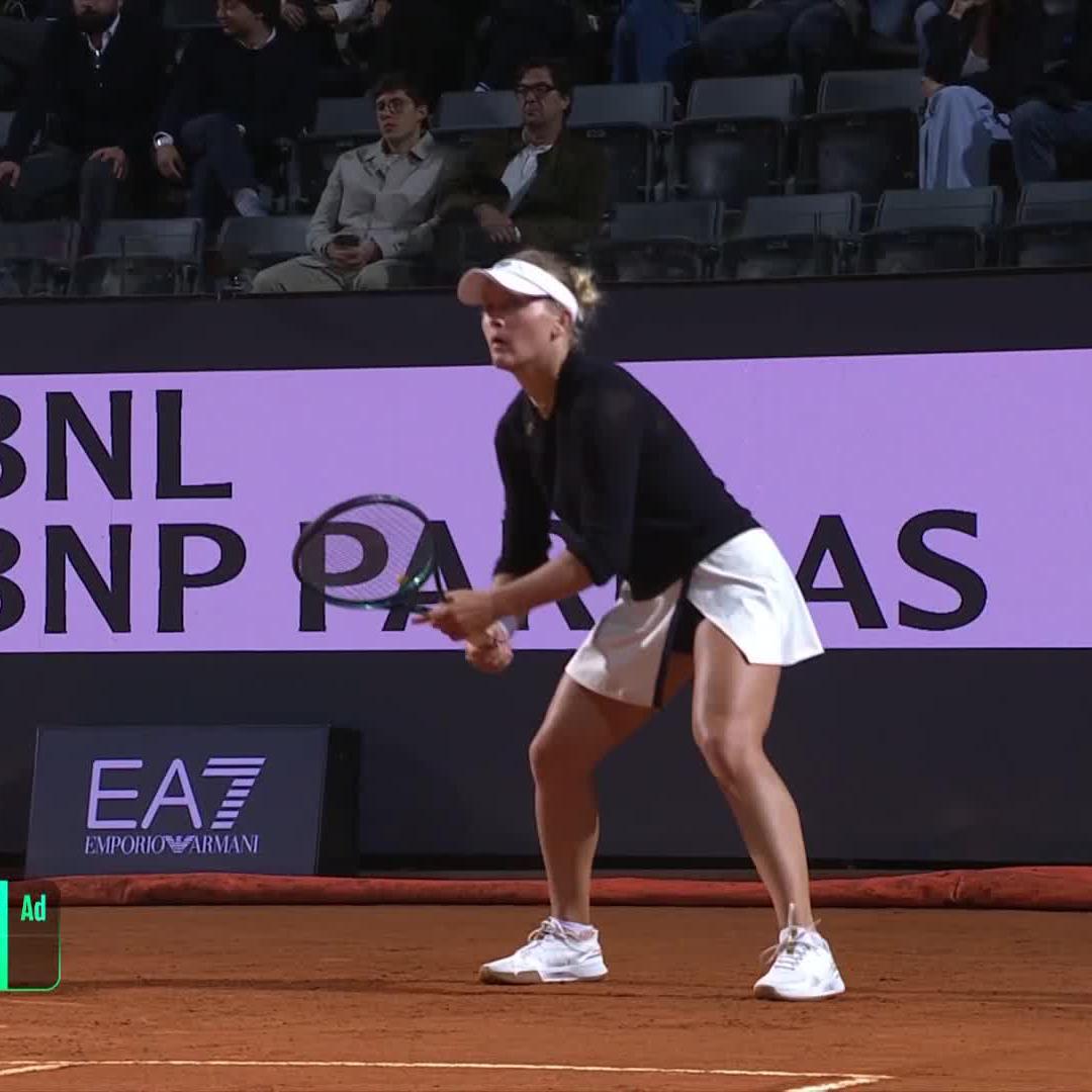Textbook Tennis 📚 Peyton Stearns wins six straight games to take the opener over Svitolina 6-2. #IBI25