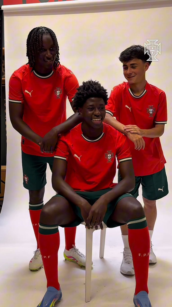 Luzes, câmara e ação: o 𝗠𝗘𝗗𝗜𝗔 𝗗𝗔𝗬 dos sub-17 📸🎬 #FazHistória | #U17EURO
