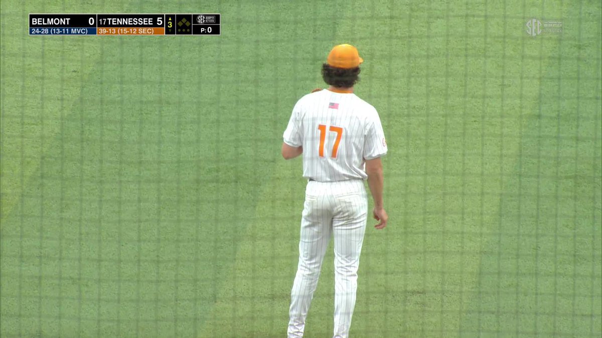 Cool moment for Hunter. A Tennessee legend! #GBO // #BeatBelmont