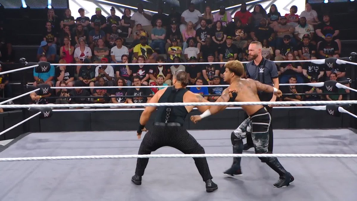 A flying Tony D’Angelo! 😱 #WWENXT