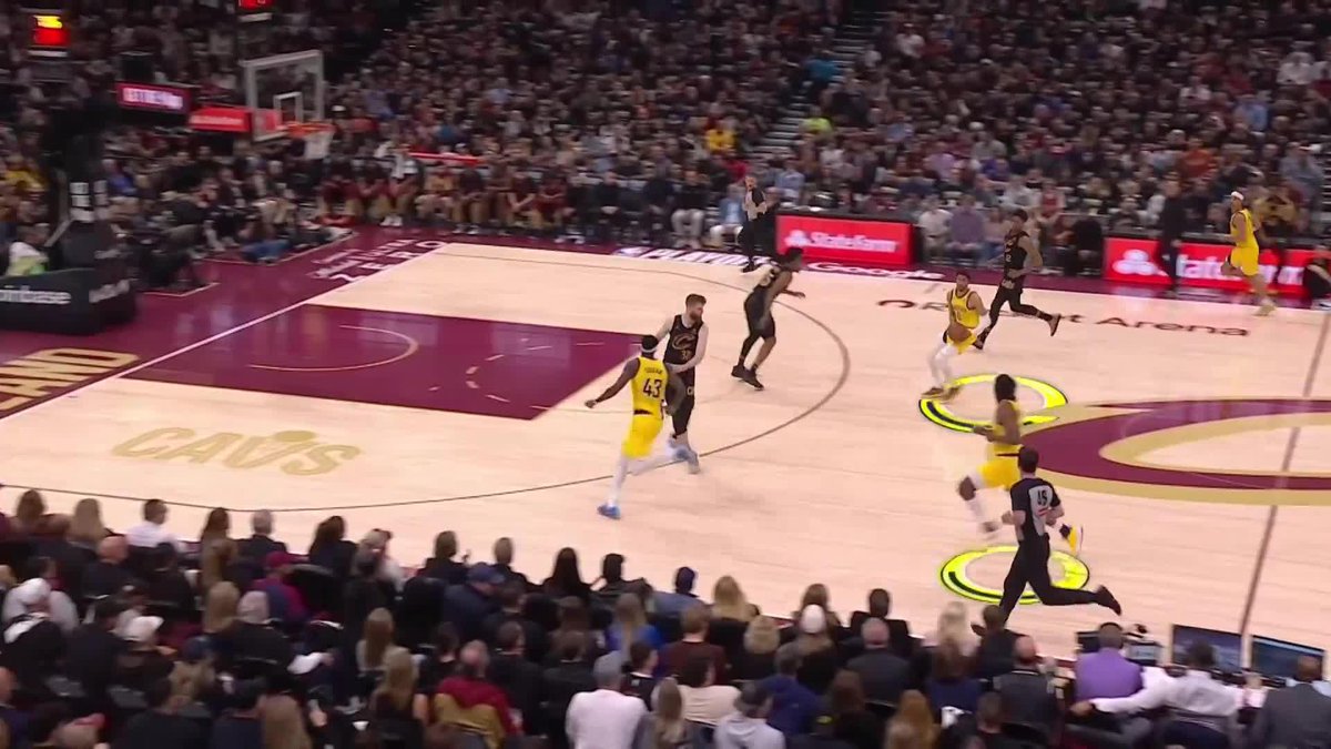 Siakam's triple gives Indiana the lead ‼️
