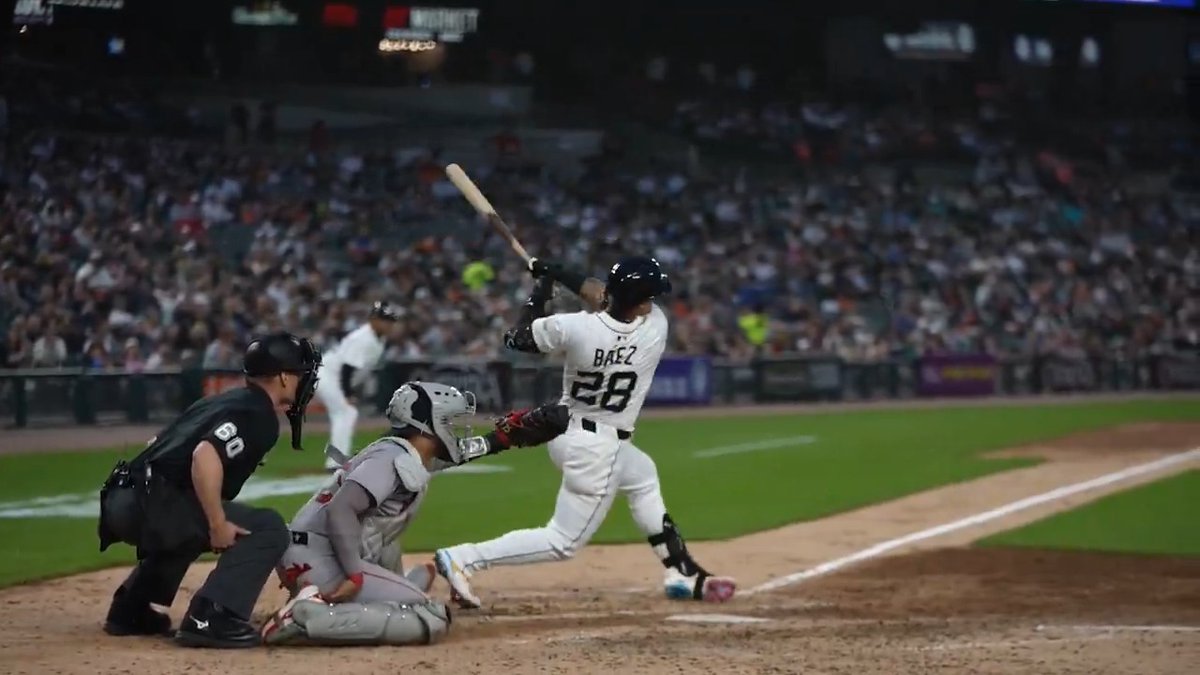 For his next trick, El Mago will make this baseball disappear 🪄