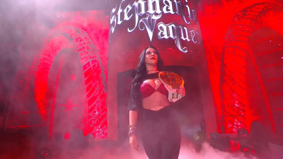 LA PRIMERA 👏 LA PRIMERA 👏 #WWENXT