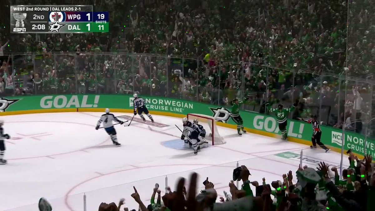 GRANLUND SCORES AGAIN AND RESTORES DALLAS' LEAD 🔥
