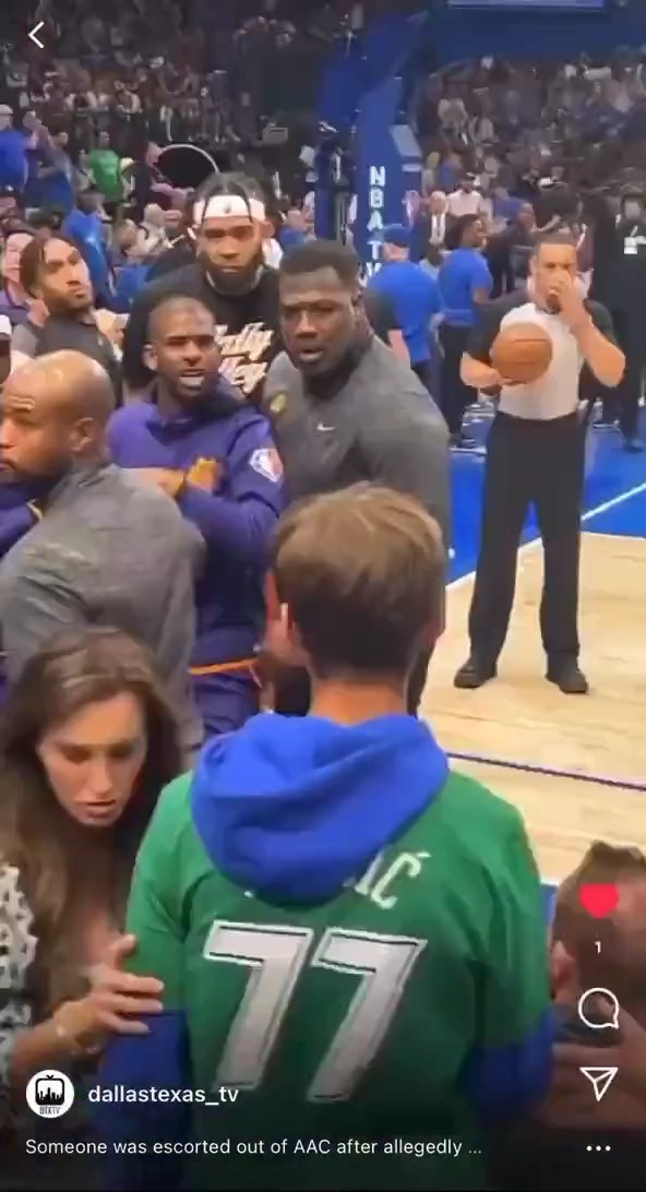 That time CP3 went at it with a teenage Mavs fan 😳