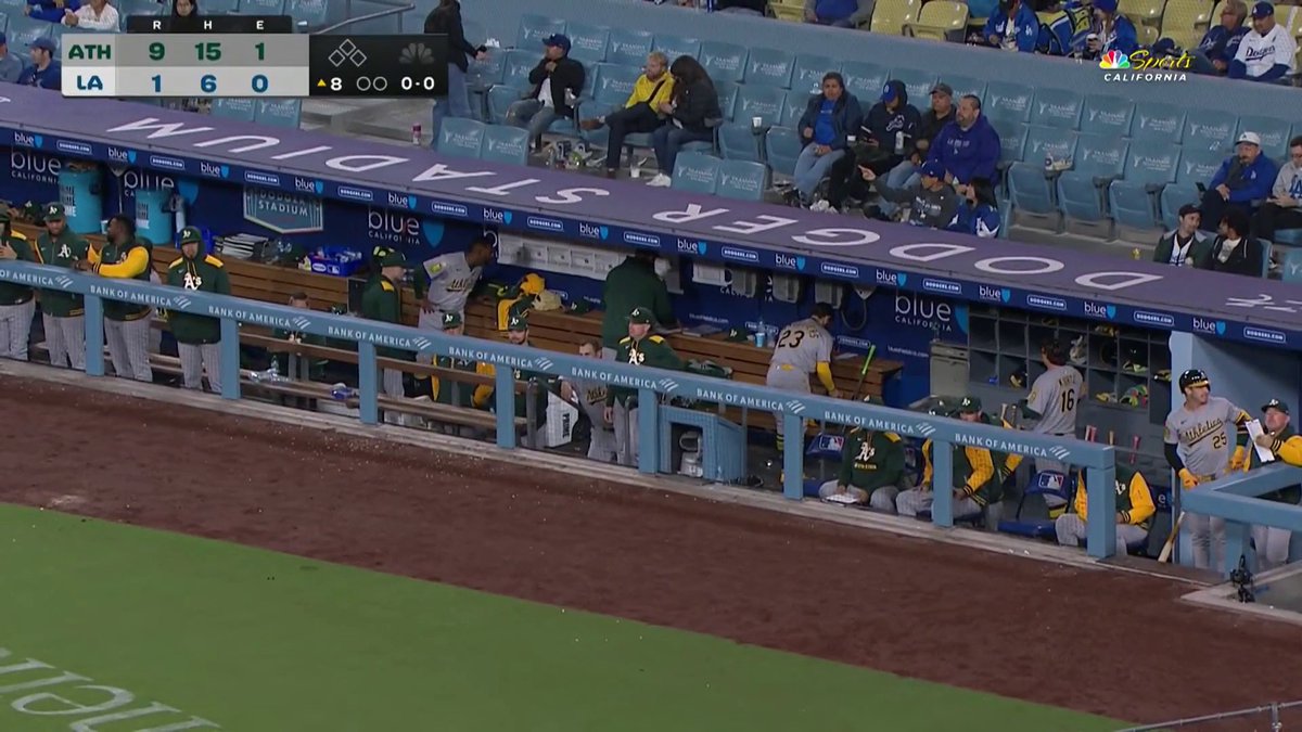 Kurtz got the silent treatment after his first big league homer 😂