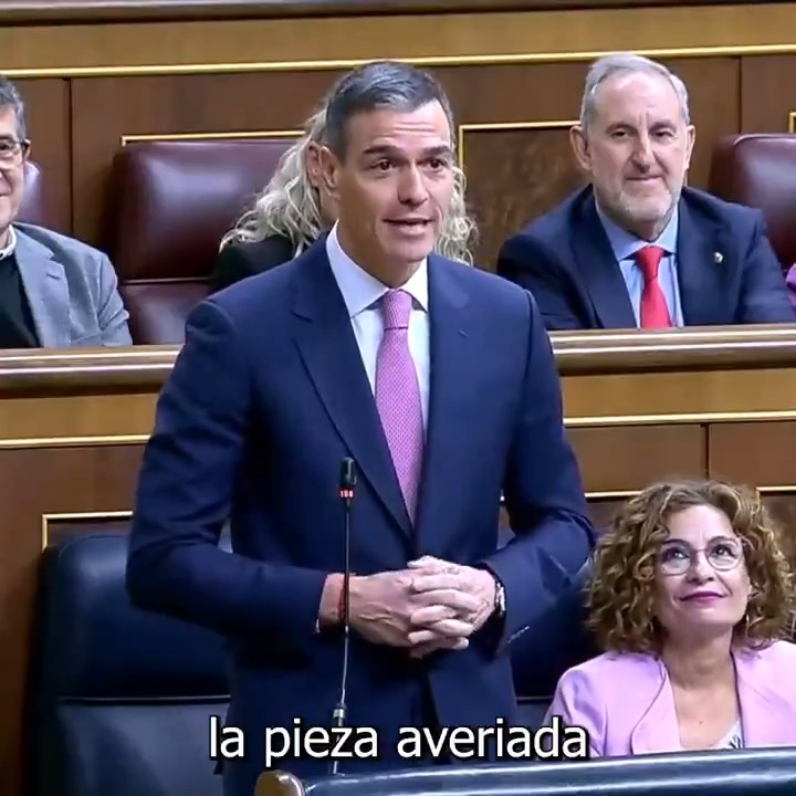 Por muchas piezas que cambien en este congreso del Partido Popular, no van a cambiar la pieza que no funciona. La pieza averiada que es el Sr. Feijóo.