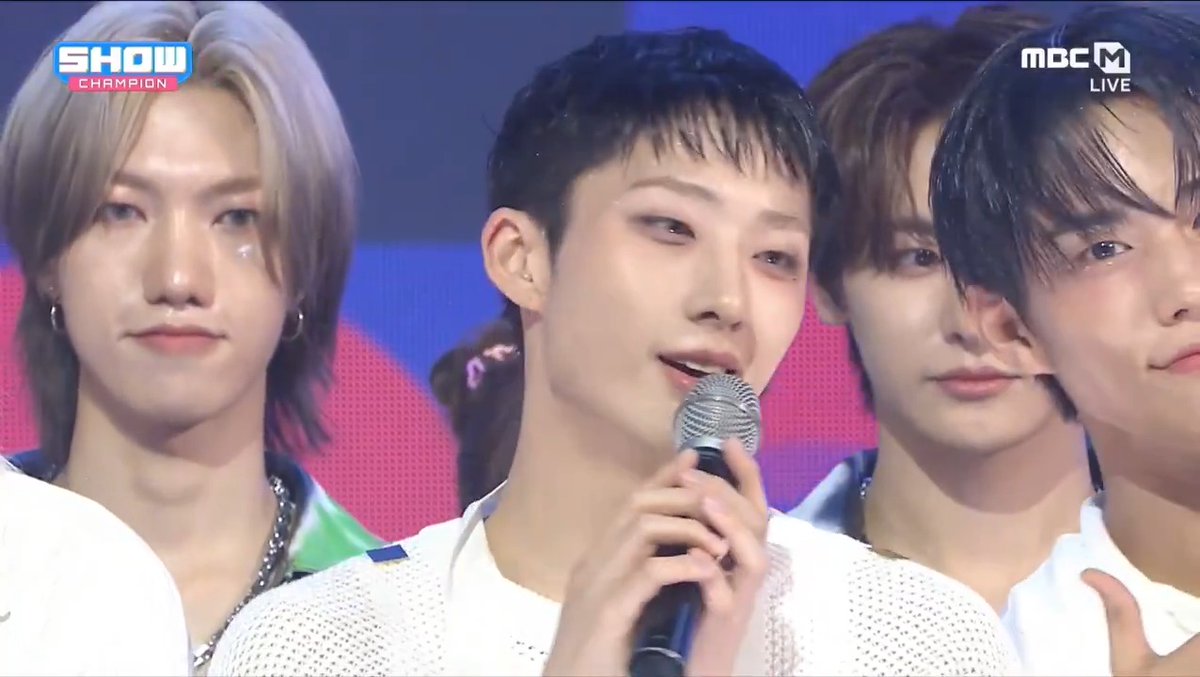 🏆 Congratulations to P1Harmony for winning first place on Show Champion with “DUH!”. 👏🎉 #DUH1stWin #P1Harmony5thWin #P1Harmony #피원하모니 P1Harmony official P1Harmony (250514)