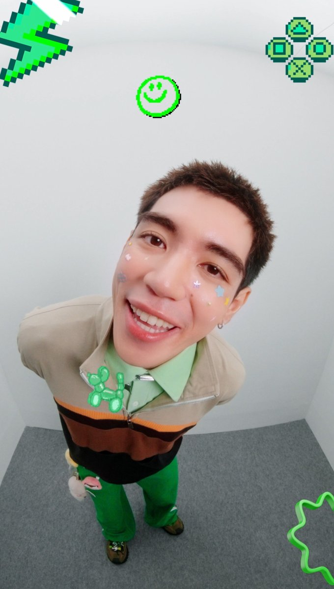 Are you ready to be 💚🏙️🍜 ? #AIS5G