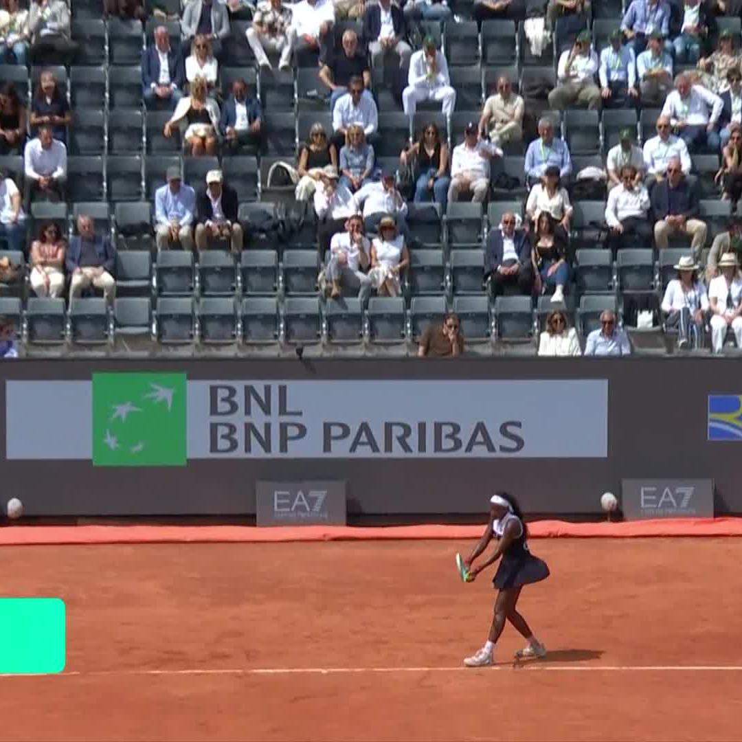 Coco into a THIRD Rome semifinal 💫 The fourth seed sees off Mirra Andreeva 6-4, 7-6(5) to book her spot in the final four in the Italian capital. Coco Gauff | #IBI25