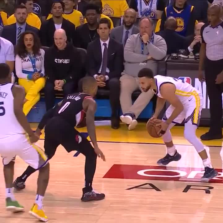 6 years ago today, Steph Curry in Game 1 of WCF without KD: 36 PTS 6 REB 7 AST 9 3PM 52/60/100% W