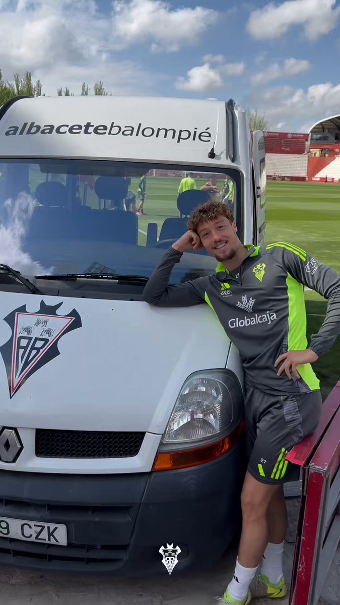 El mismo arte al volante que en el campo 😅🤍