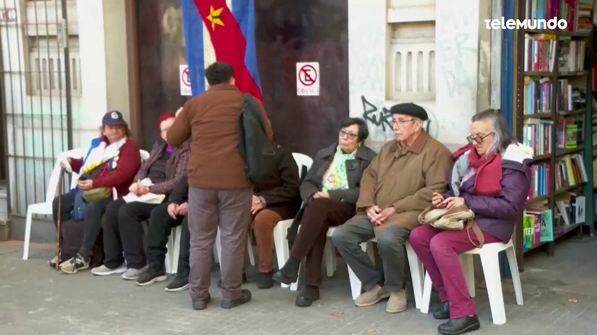 ◼️ Así aguardan en la sede del MLN-Tupamaros, la primera parada del cortejo fúnebre de Mujica