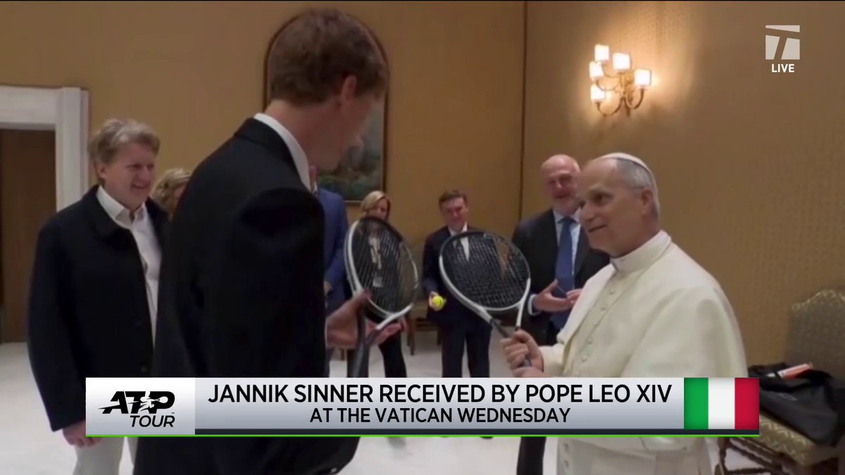 Jannik Sinner 🤝 Pope Leo XIV The World No. 1 was received at the Vatican earlier today.