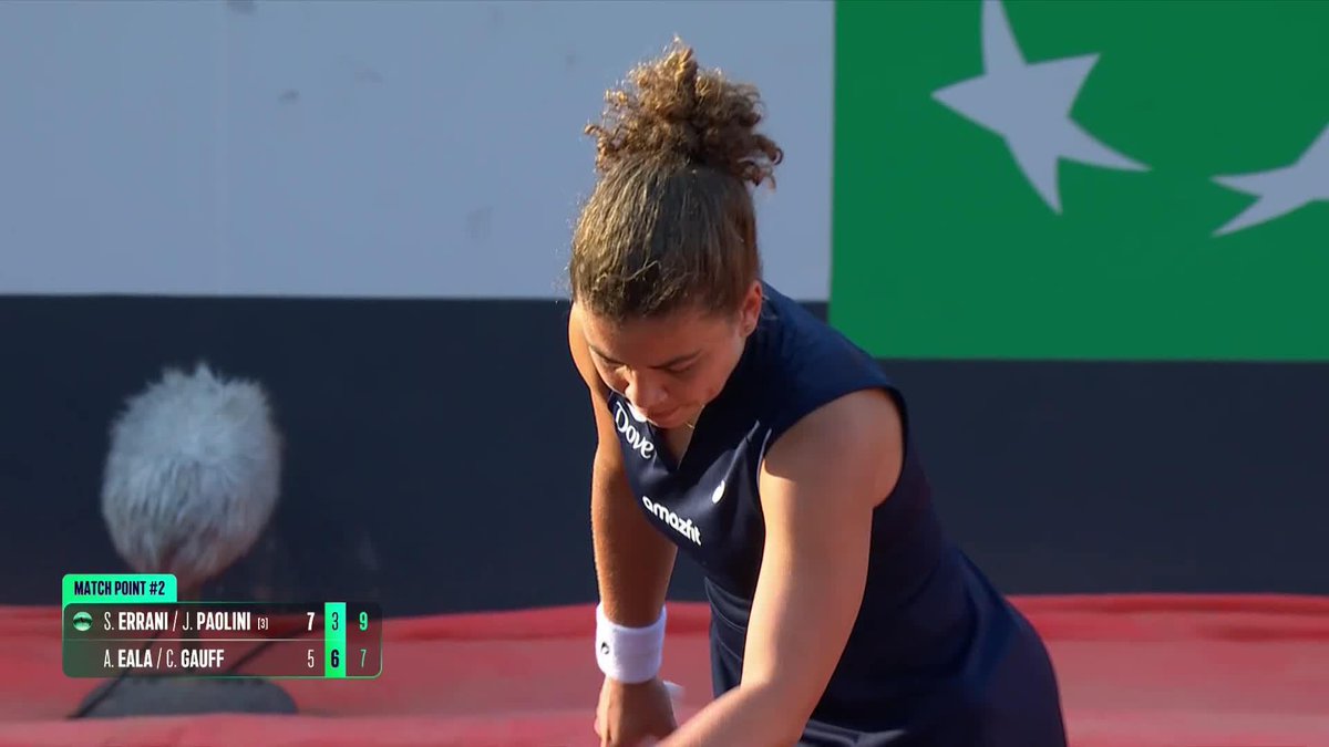 AND THE CROWD GOES WILD 😝 Sara Errani and Jasmine Paolini convert their second match point to defeat Gauff/Eala 7-5, 3-6, 10-7! #IBI25