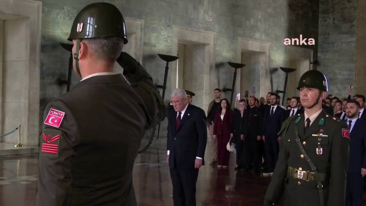 İYİ Parti Lideri Dervişoğlu, Anıtkabir'i ziyaret etti