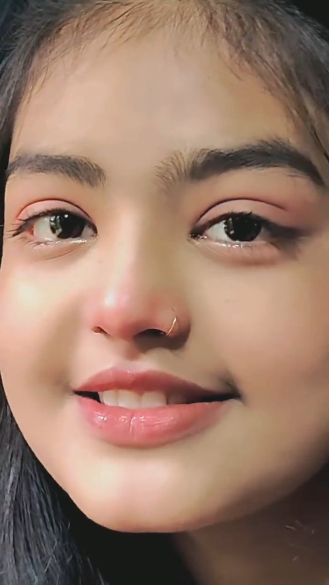 Kitti cute hai.. but mujhase jyda ni h😏😏😑 #अन्नुश्री #GoodNightX