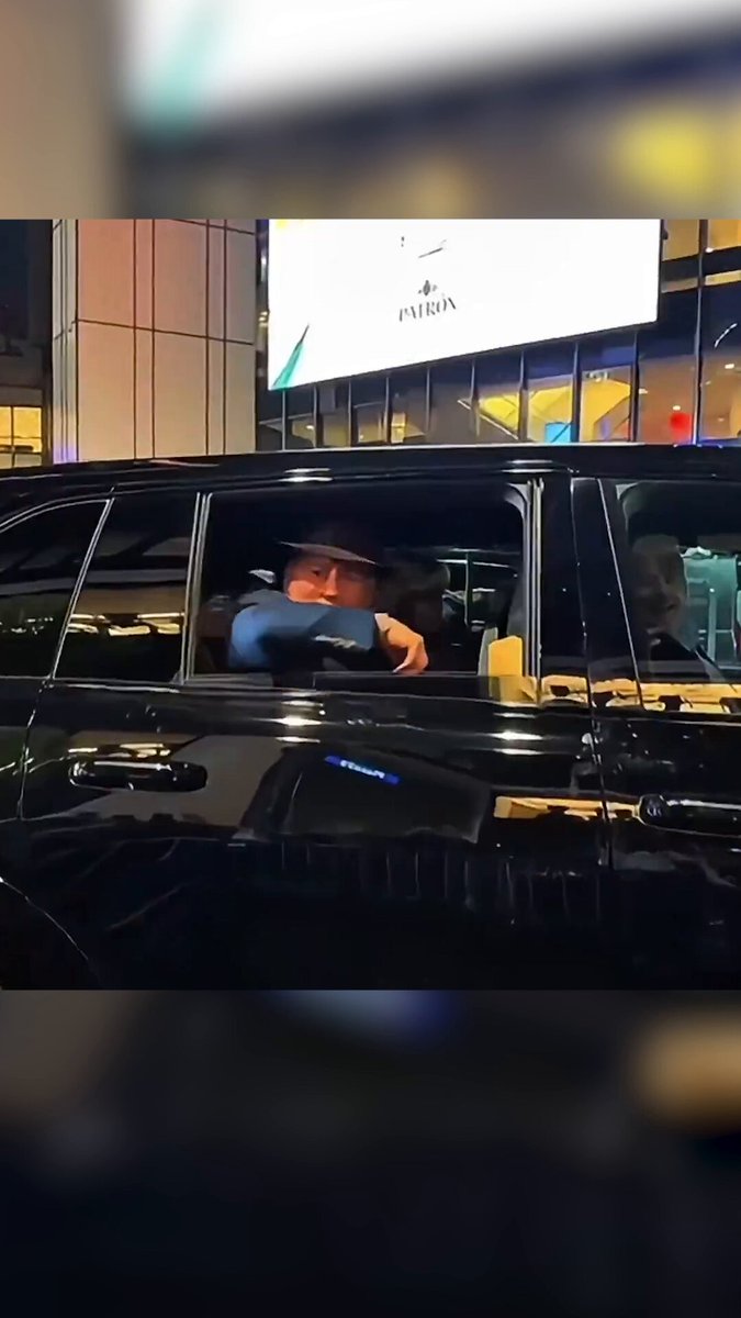 Knicks owner James Dolan is a man of the people!