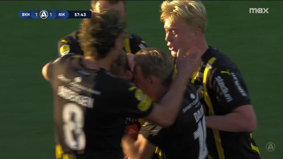 Vilken drömträff! 😮‍💨 Samuel Leach Holm till 1-1 på Bravida Arena. 📲 Se Allsvenskan på Max