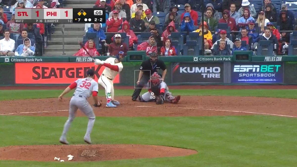 Career RBI 9️⃣9️⃣9️⃣ from Bryce puts us ahead!