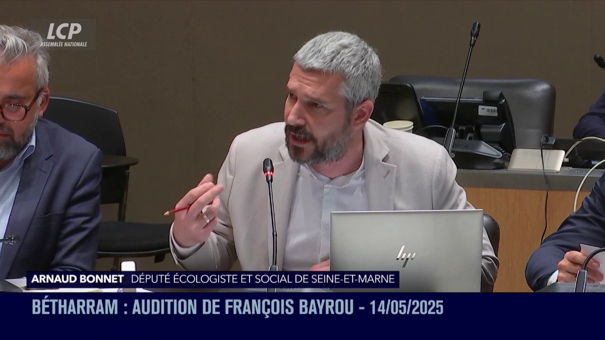 "Vous avez passé une part de votre carrière politique à ignorer des violences sur les enfants dans les différentes fonctions que vous avez occupées", accuse Arnaud Bonnet. "Ce n'est pas un continent caché. C'est un continent que vous ne souhaitez pas voir". #DirectAN #Bétharram