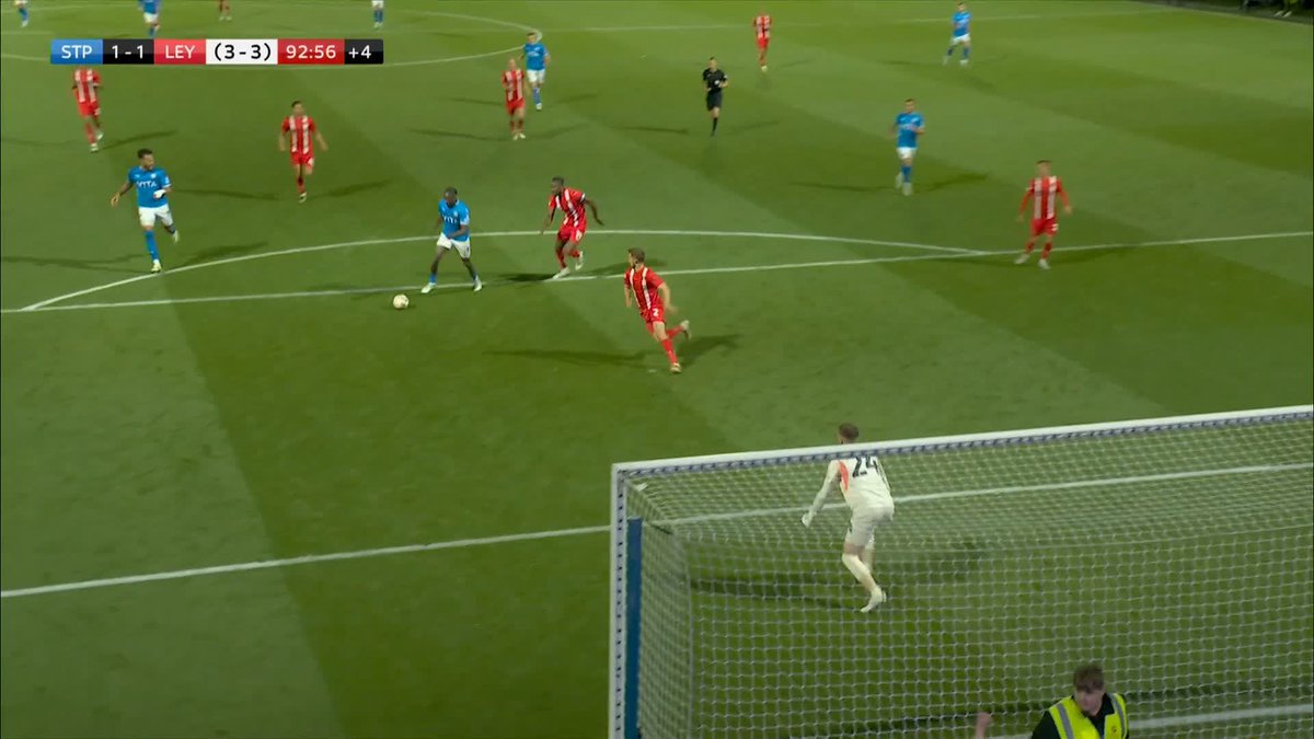 Isaac Olaofe inches away from sending Stockport to Wembley! 😱